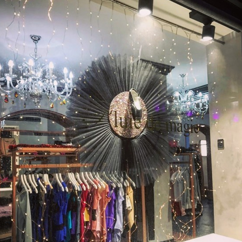magasin de maroquinerie de luxe